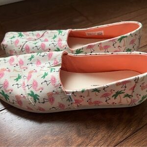 TOMS Flamingo Print Shoes - Size 7.5 Wide